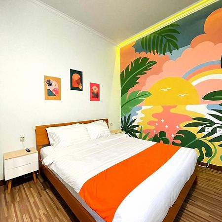 Room Ijen Hostel Banyuwangi  Exterior photo