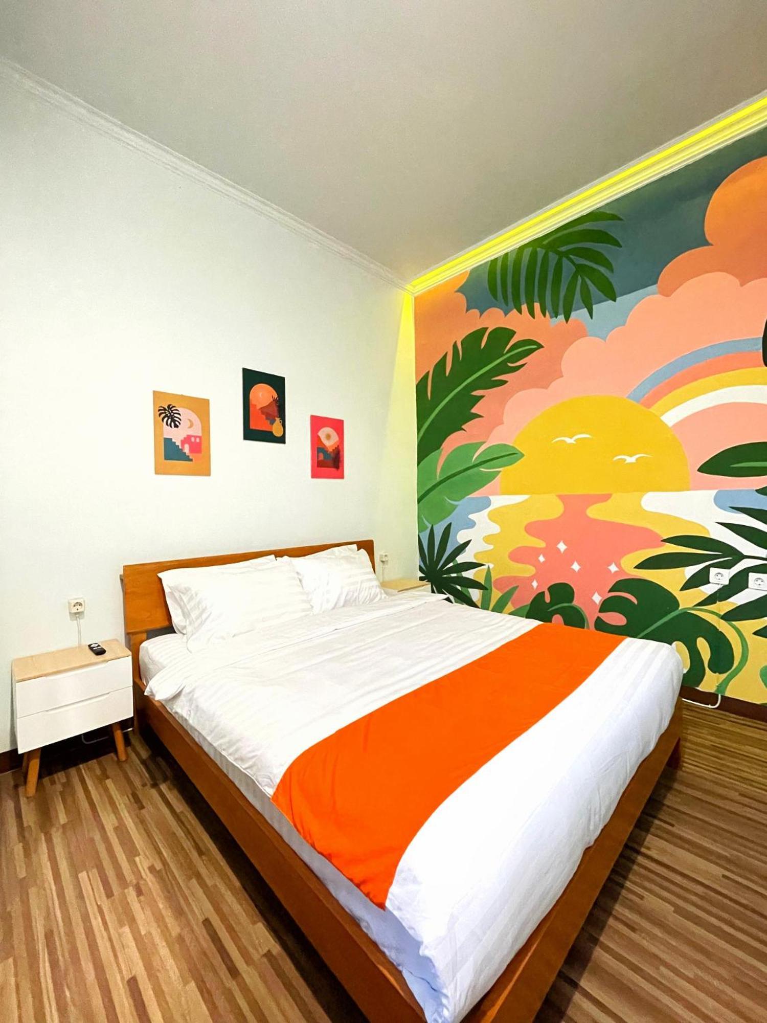 Room Ijen Hostel Banyuwangi  Exterior photo